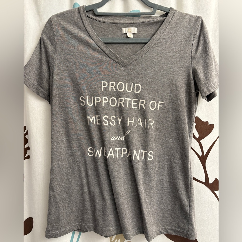 Cute graphic tee Charming Charlie’s medium